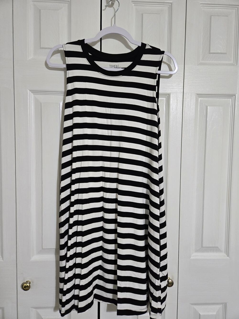 Time and tru xl women's black and white striped dress